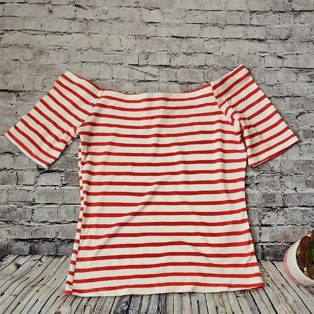H&M Red and Cream Striped Short Sleeve Top Size Small